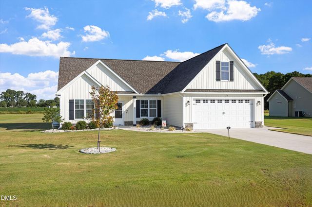 17 Tanseyleaf Drive, Smithfield, NC 27577