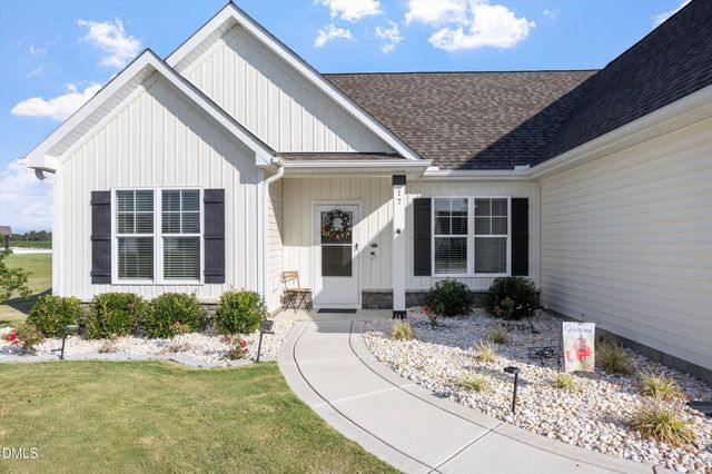 17 Tanseyleaf Drive, Smithfield, NC 27577
