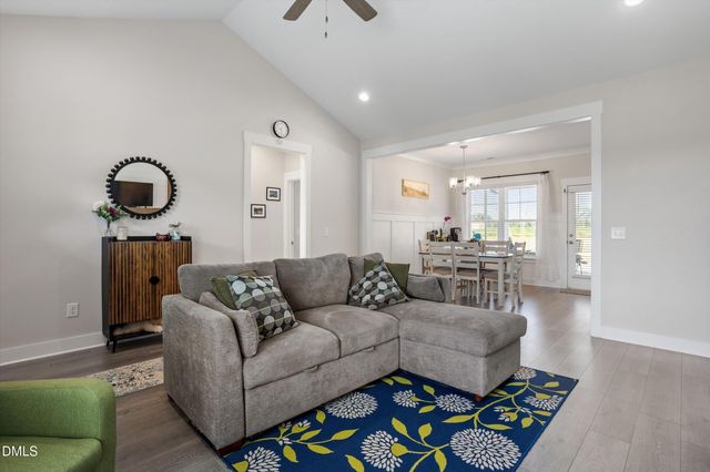17 Tanseyleaf Drive, Smithfield, NC 27577