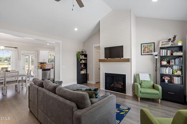 17 Tanseyleaf Drive, Smithfield, NC 27577