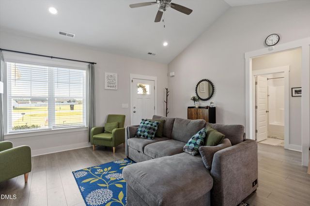 17 Tanseyleaf Drive, Smithfield, NC 27577
