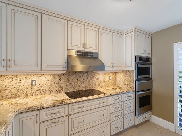 4141 Ocean Drive 507, Vero Beach, FL 32963