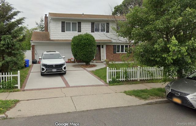 214 Park Avenue, New Hyde Park, NY 11040