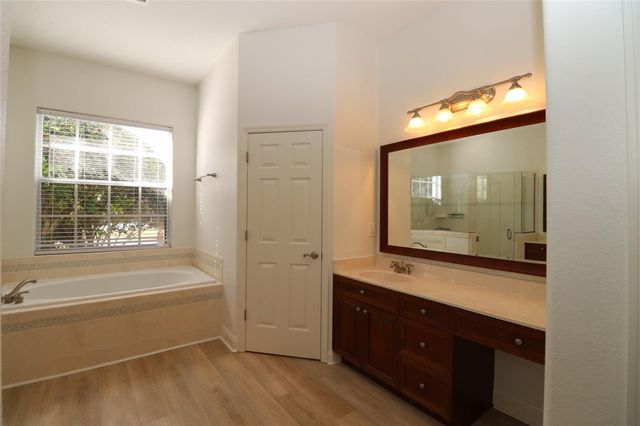 1439 TOWHEE RUN, Oviedo, FL 32765