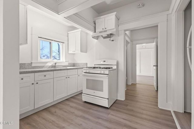 421 N Euclid Avenue, Pasadena, CA 91101