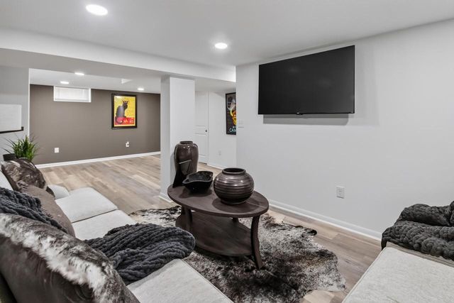 5410 N 54th STREET, Milwaukee, WI 53218