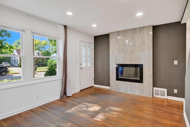 5410 N 54th STREET, Milwaukee, WI 53218