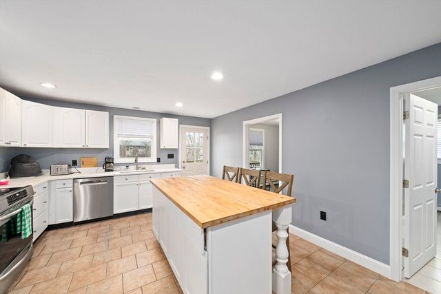 82 Cotton Avenue, Braintree, MA 02184