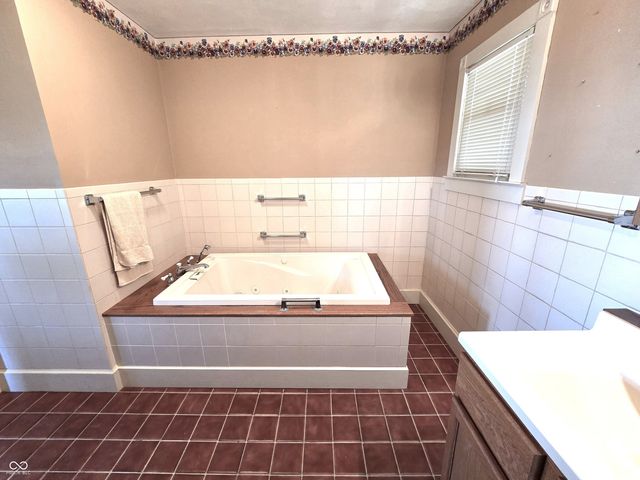 3107 N 100 W, Shelbyville, IN 46176