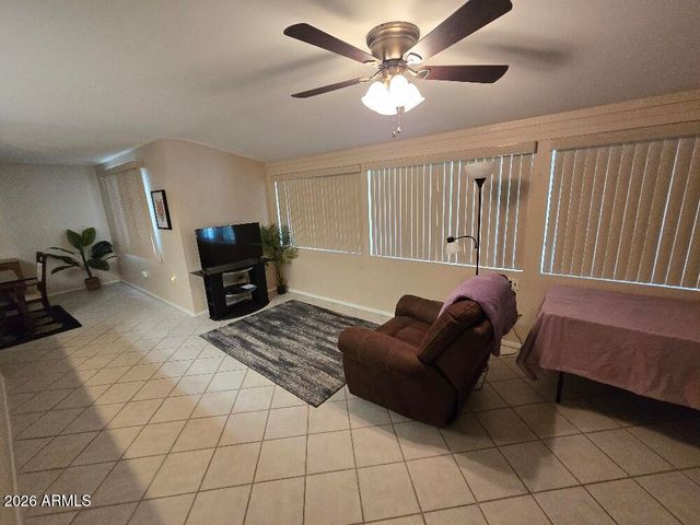 10007 W CLAIR Drive, Sun City, AZ 85351