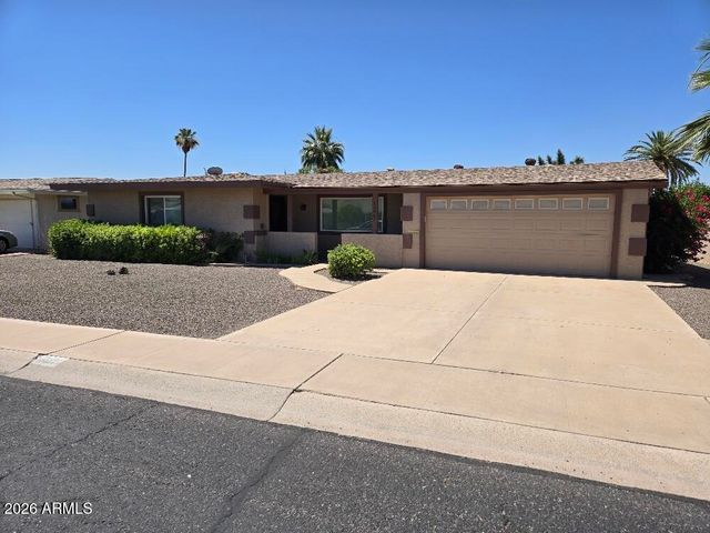 10007 W CLAIR Drive, Sun City, AZ 85351