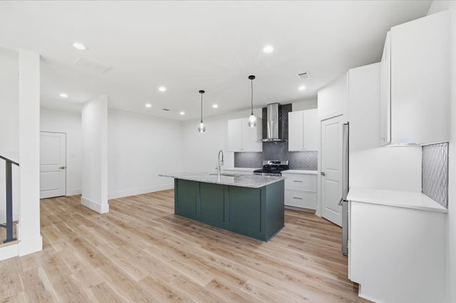 6511 Narcissus Street B, Houston, TX 77087