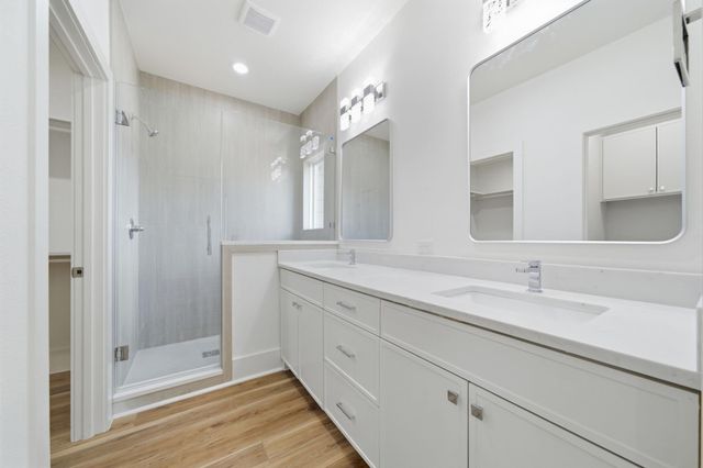 6511 Narcissus Street B, Houston, TX 77087