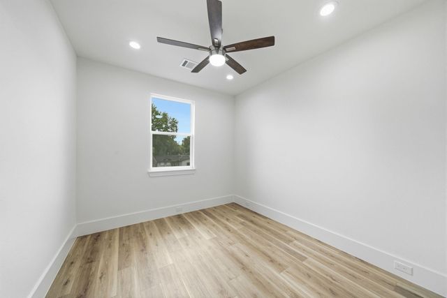 6511 Narcissus Street B, Houston, TX 77087