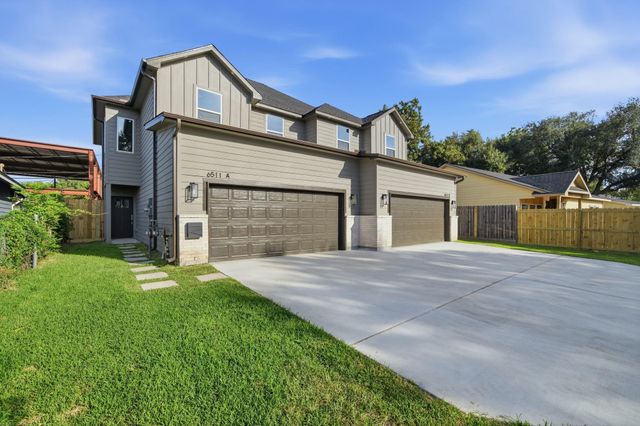 6511 Narcissus Street B, Houston, TX 77087
