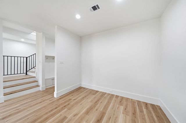 6511 Narcissus Street B, Houston, TX 77087