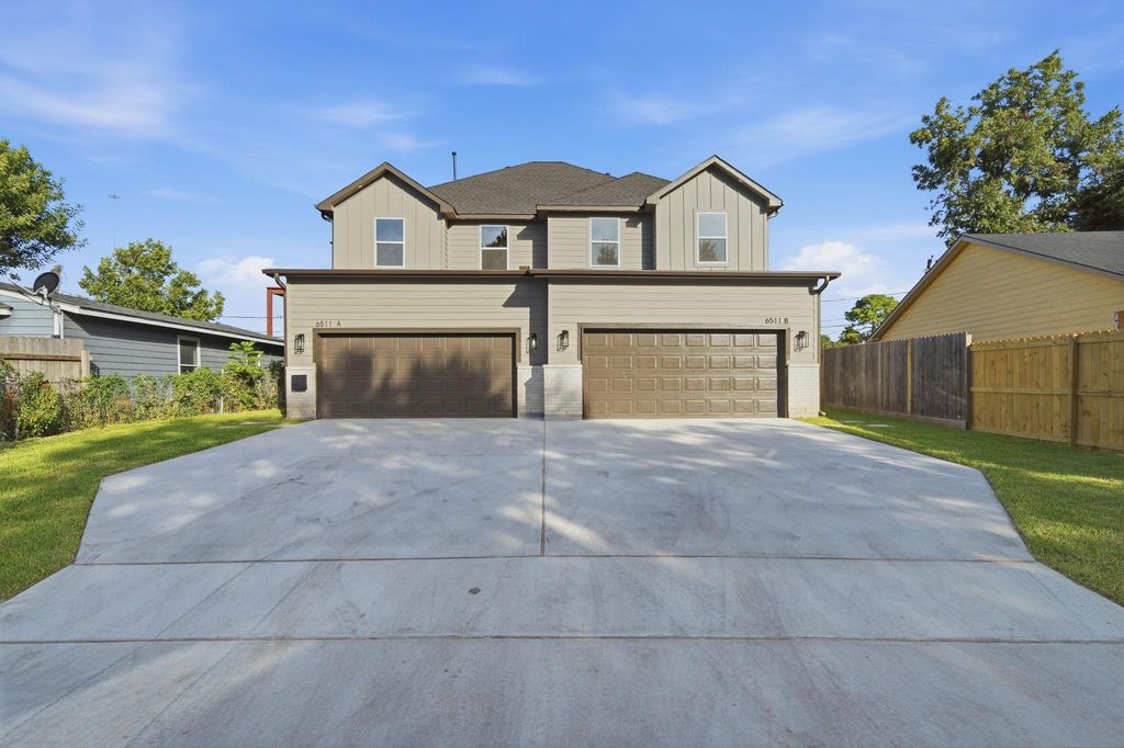 6511 Narcissus Street B, Houston, TX 77087