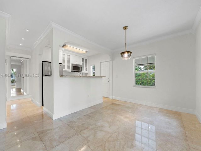 5940 SW 47th St, Miami, FL 33155