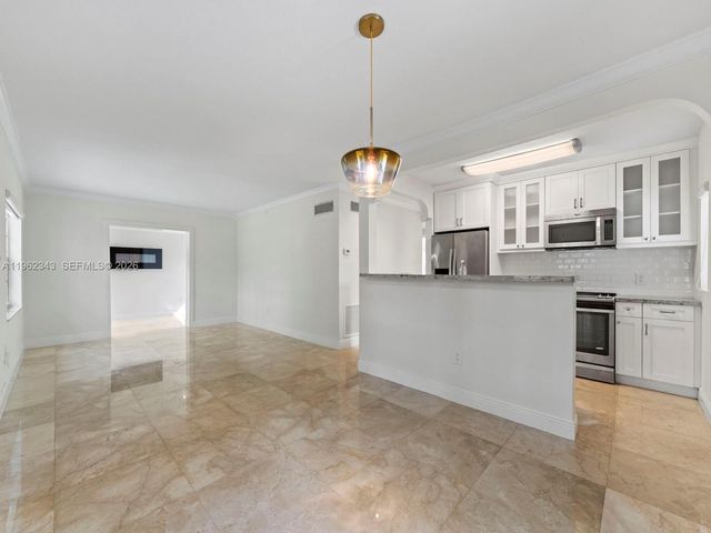 5940 SW 47th St, Miami, FL 33155