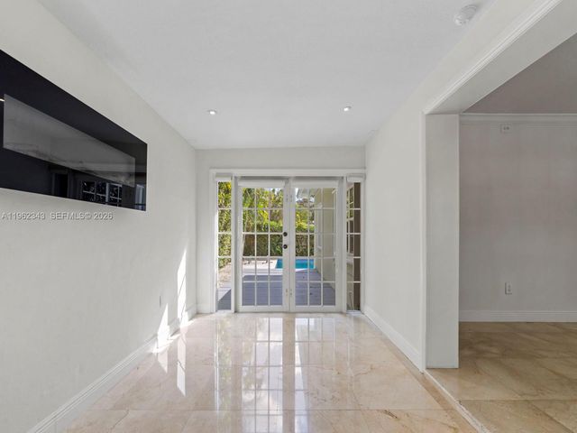 5940 SW 47th St, Miami, FL 33155