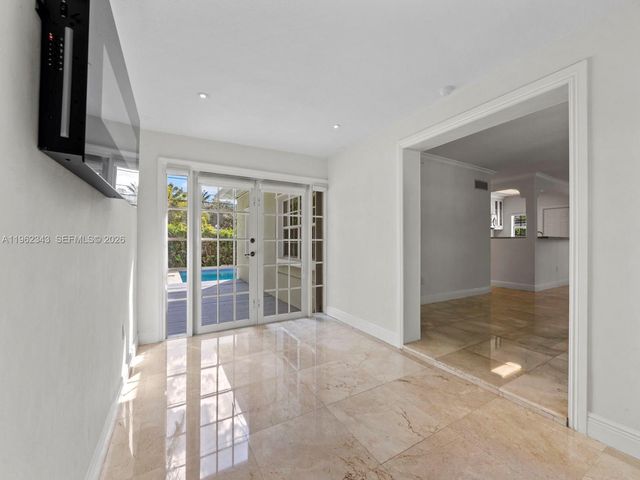 5940 SW 47th St, Miami, FL 33155