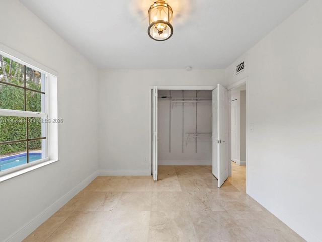 5940 SW 47th St, Miami, FL 33155