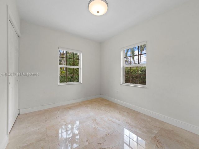 5940 SW 47th St, Miami, FL 33155