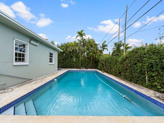 5940 SW 47th St, Miami, FL 33155