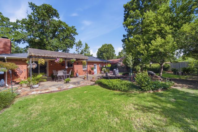 5643 S Yorktown Place, Tulsa, OK 74105