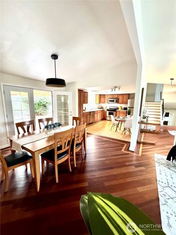 12821 87th Avenue NE, Kirkland, WA 98034