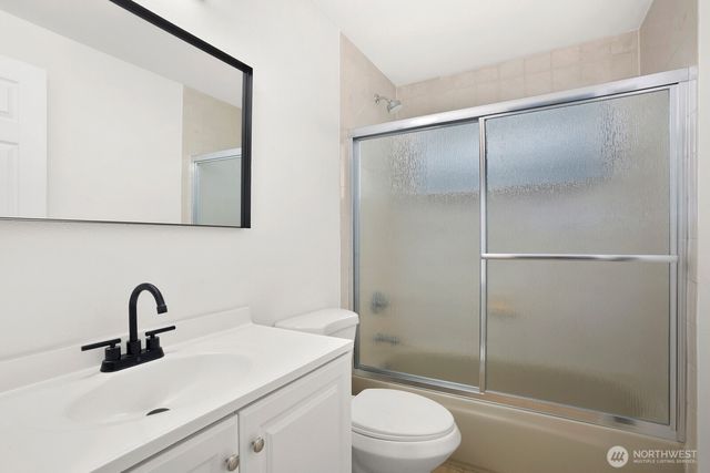 12821 87th Avenue NE, Kirkland, WA 98034