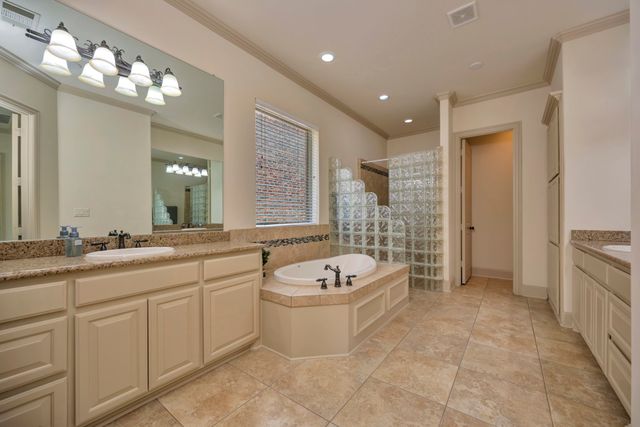 9144 Parson Drive, Lantana, TX 76226