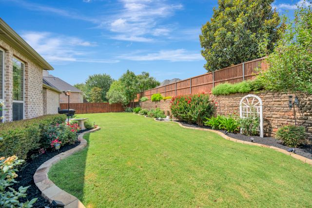 9144 Parson Drive, Lantana, TX 76226