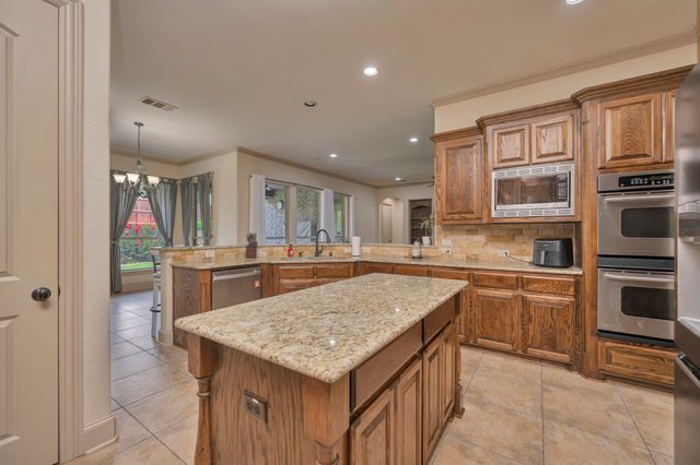 9144 Parson Drive, Lantana, TX 76226