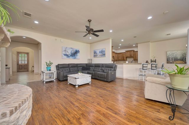 9144 Parson Drive, Lantana, TX 76226