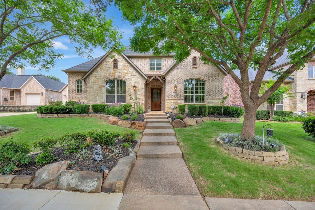 9144 Parson Drive, Lantana, TX 76226