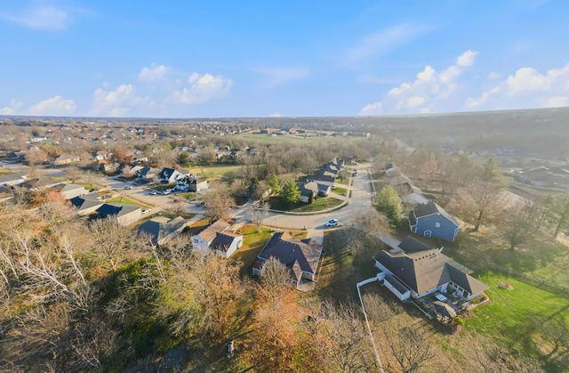 4217 LANGHAM DR, Columbia, MO 65202