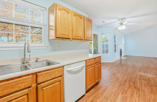 4217 LANGHAM DR, Columbia, MO 65202