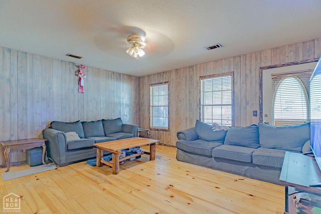 1302 Walker Street, Paragould, AR 72450