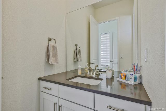 7977 Gore Creek Lane, Littleton, CO 80125