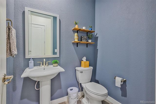 7977 Gore Creek Lane, Littleton, CO 80125