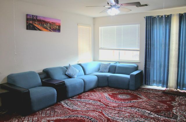 3940 Podocarpus Dr, Ceres, CA 95307