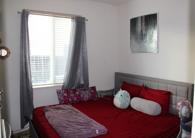 3940 Podocarpus Dr, Ceres, CA 95307