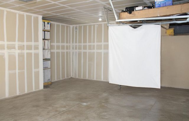 3940 Podocarpus Dr, Ceres, CA 95307