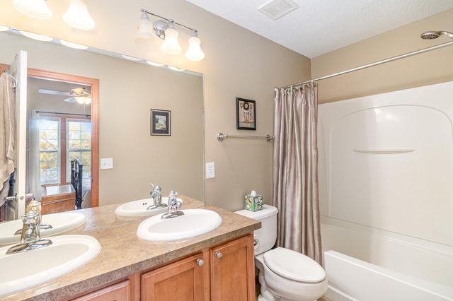 15151 French Drive N, Hugo, MN 55038