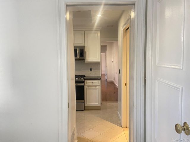 84-80 161 Street 1, Jamaica, NY 11432