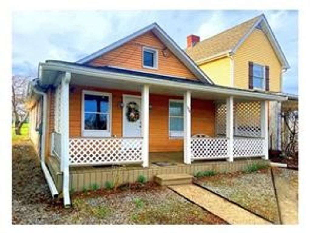 176 Barnett St, Canton Twp, PA 15301