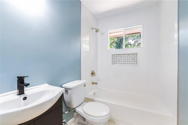 2288 Polar Rock Avenue SW, Atlanta, GA 30315