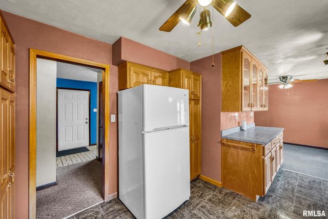 2008 LIGHTER Street, Pekin, IL 61554