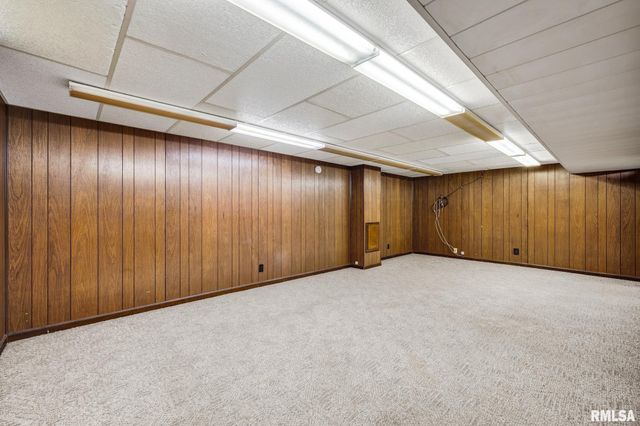 2008 LIGHTER Street, Pekin, IL 61554